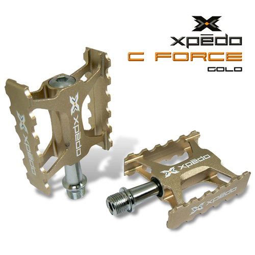 <《XPEDO C Faceoff》輕量化鋁合金腳踏(金)>